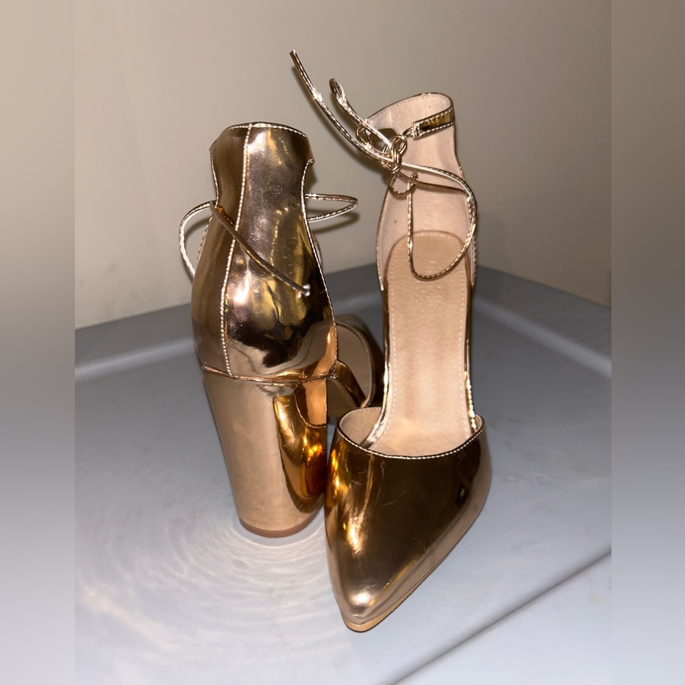 Rose Gold Tie Up Chunky Heel/Pointy Toe Pumps (NWOT)